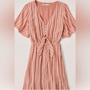 Abercrombie Button-Up Tie-Front Dress Size Medium